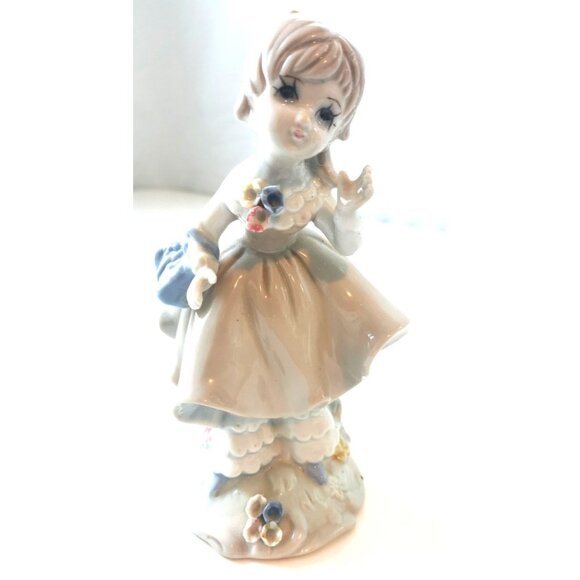 Girl in Dress Ponytail Porcelain Figurine Made In Taiwan - Picture 1 of 7